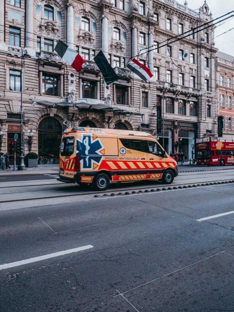 Zaawansowane technologie w służbie bezpieczeństwa. Przywracanie parametrów fabrycznych naczep i ciągników